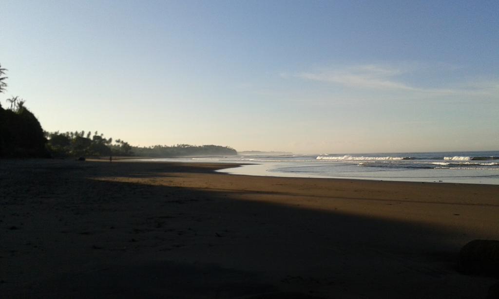 Pondok Pisces Bungalows Balian Beach Selemadeg  Exterior photo